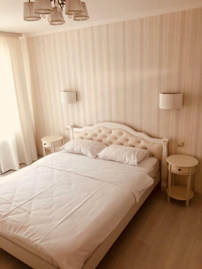 Classic Apartment Boryspilʼ Екстериор снимка