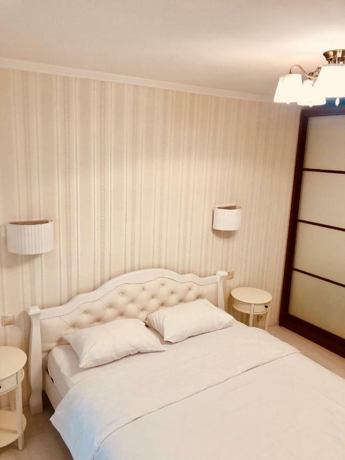 Classic Apartment Boryspilʼ Екстериор снимка