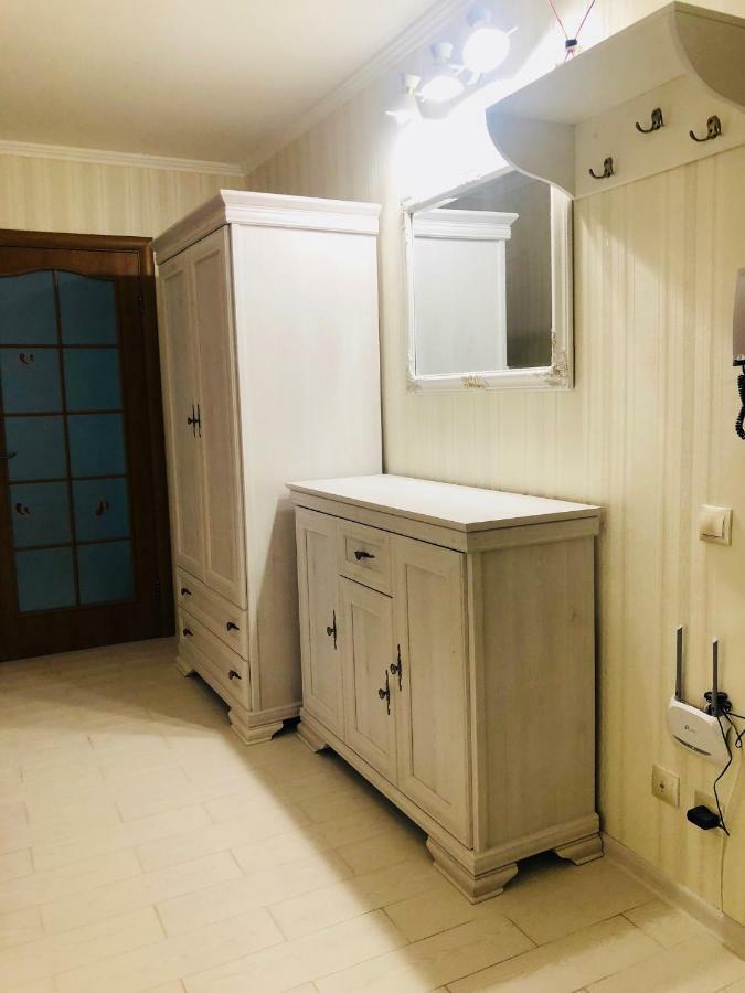 Classic Apartment Boryspilʼ Екстериор снимка